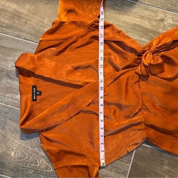 Orange Long Sleeve Sheath Dress with Plunge Neckline - Picture 9 of 11